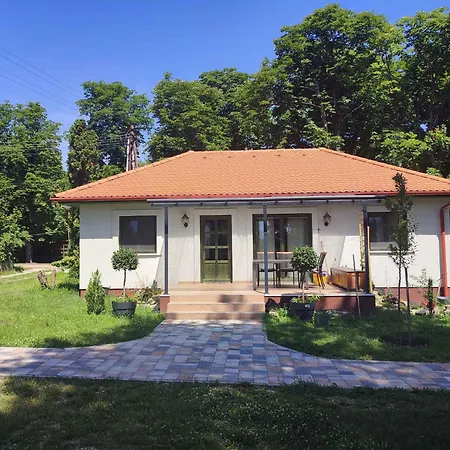 In 45330 Balatonudvari